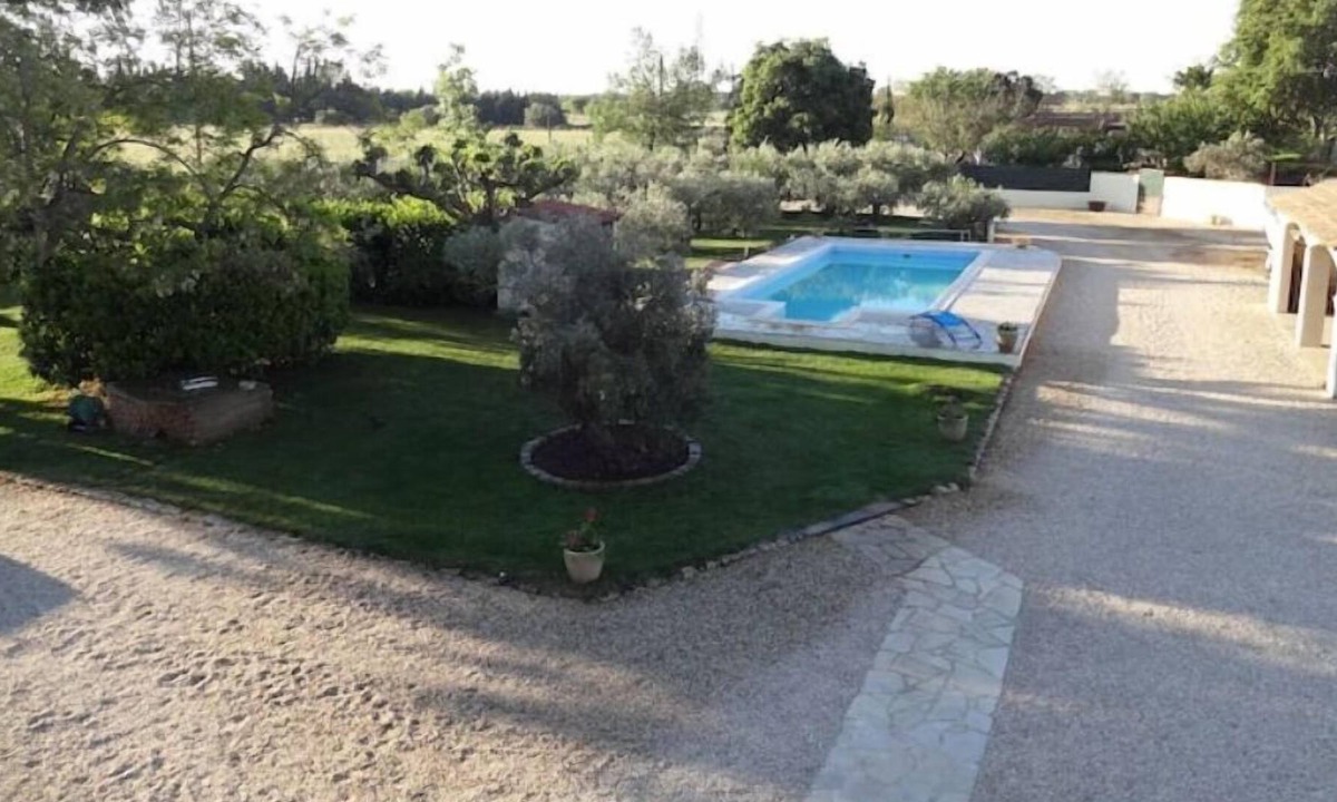 Arles Villa | Villa Climatisée Avec Piscine en Provence