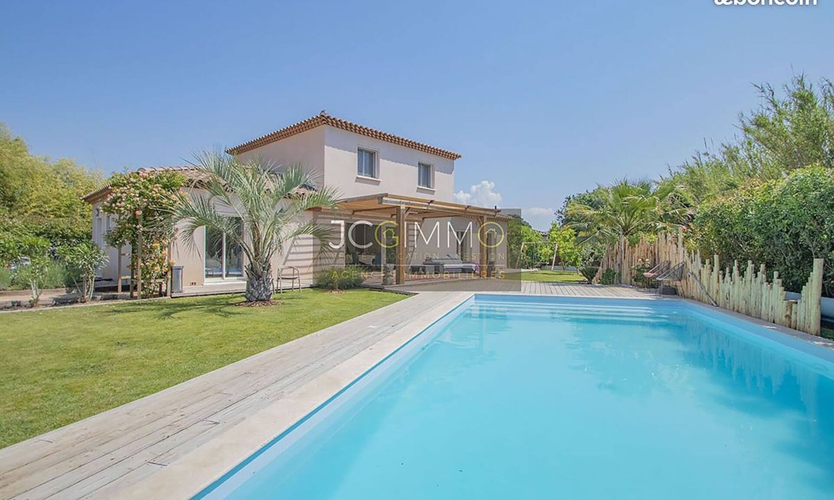 La Crau House | Villa de Standing Avec Piscine - À Proximité des Plages