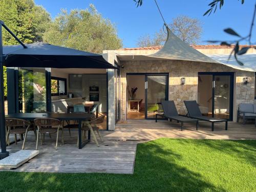 Mougins House | Villa des oliviers 5 etoiles à Mougins jacuzzi et jardin privé