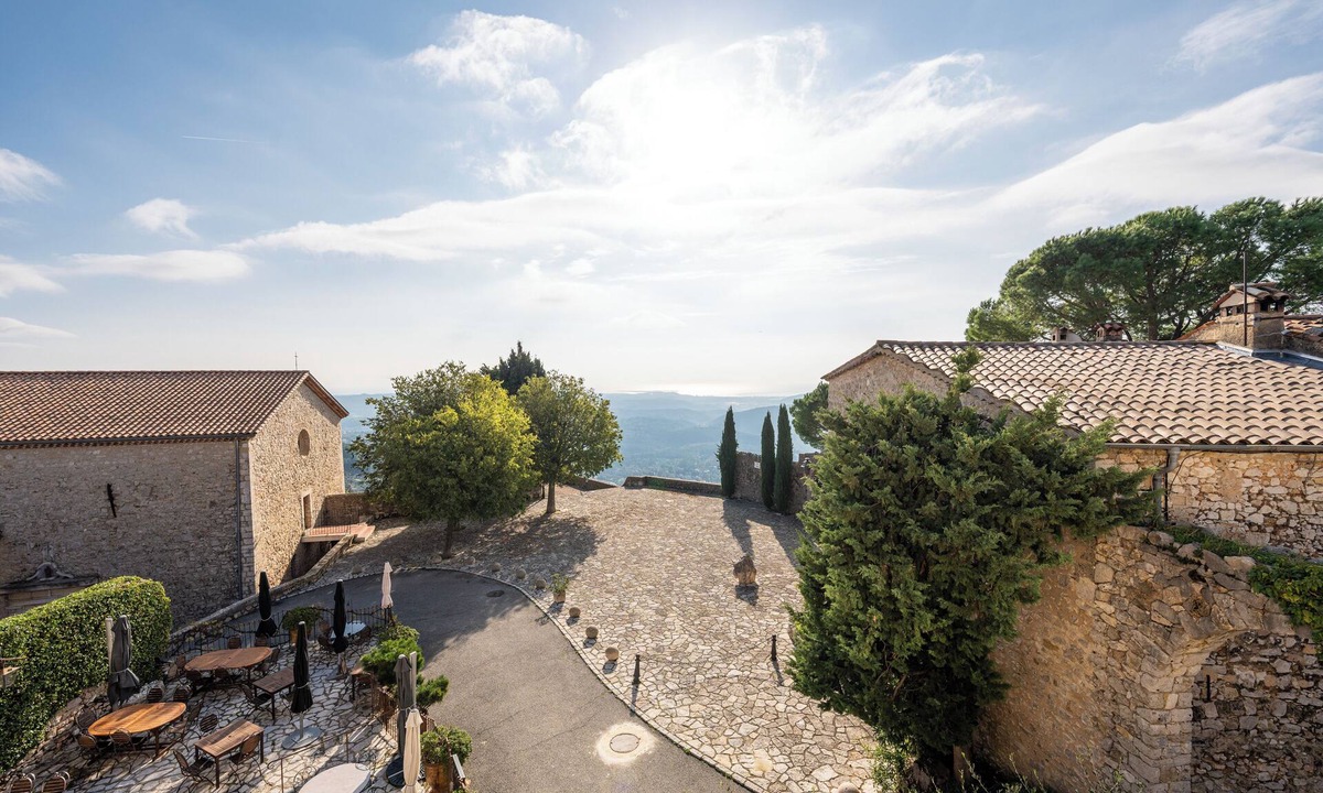 Cabris House | Villa du Vieux Château in Cabris, renovated village house with sea view