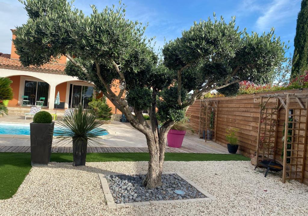 Cabrieres Villa | Villa en bordure de Garrigue