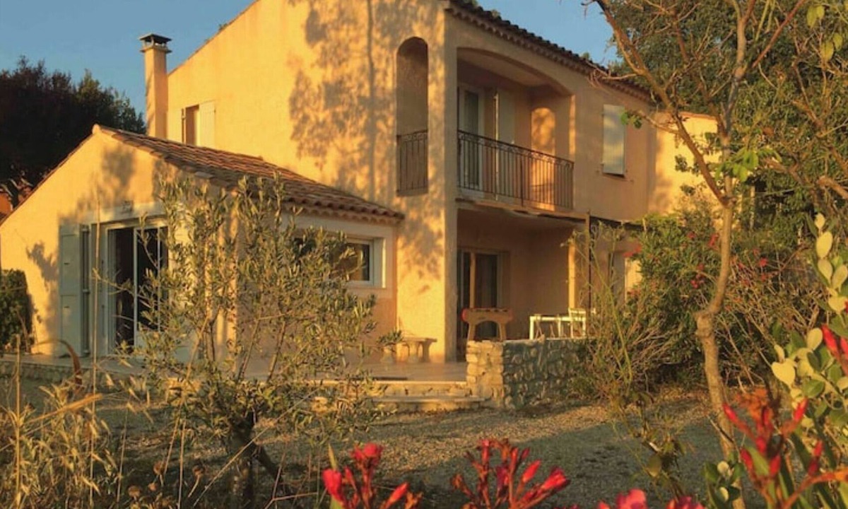 Le Chaffaut-Saint-Jurson Villa | Villa Flora, Panoramic view - Garden - 7 km Lake in a Provence hamelet
