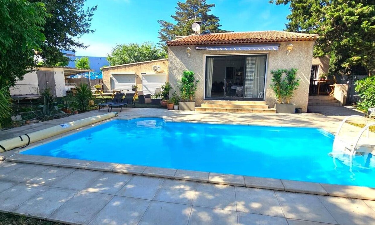 Croix-d'Argent House | Villa for Very Large Groups with a Pool, 10 km from the Beach