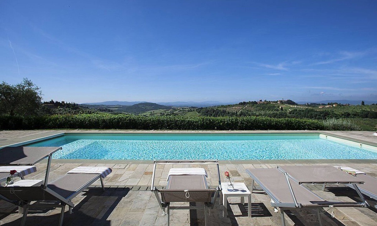 Tavarnelle Val di Pesa Villa | Villa Gingillo: A splendid three-story villa surrounded by the greenery, with Free WI-FI.