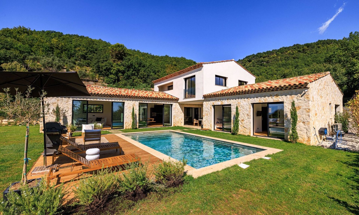 Tourrettes-sur-Loup Villa | Villa La Lumière – Évasion lumineuse & piscine