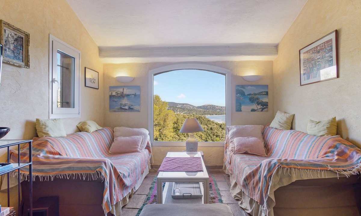 Cavaliere Villa | Villa 'La Mignonette' with Sea View, Private Garden and Wi-Fi