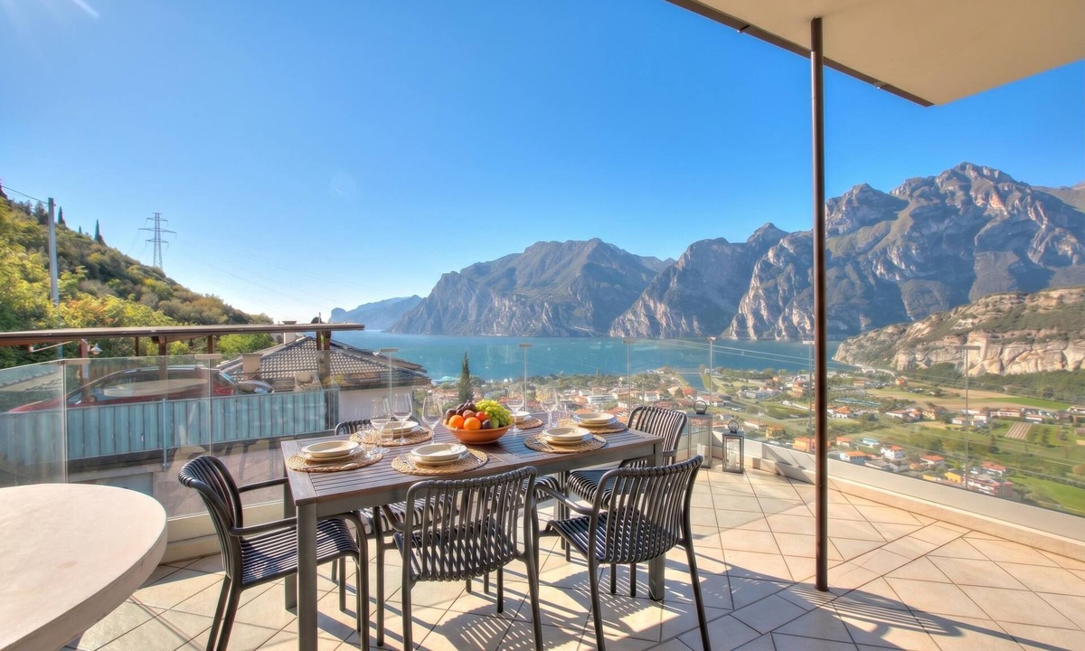 Nago-Torbole Villa | Villa Paradise View With Private Pool, Torbole sul Garda, Italy
