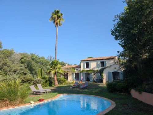 Guerrevieille Villa | Villa provençale à 2mn des plages