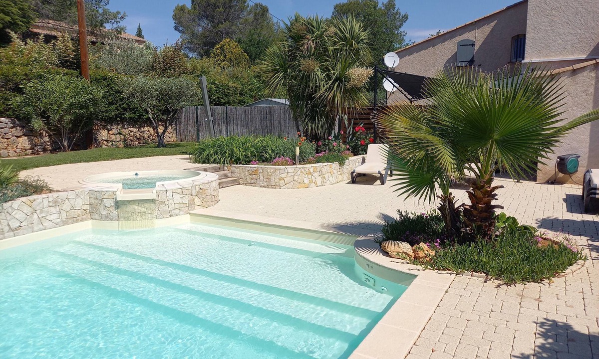 Draguignan House | Villa Salamandre – 6 Guests, Private Pool & Spa