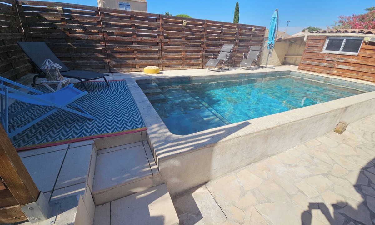 Marsillargues House | Villa swimming pool near beaches air-conditioned between nimes and montpellier