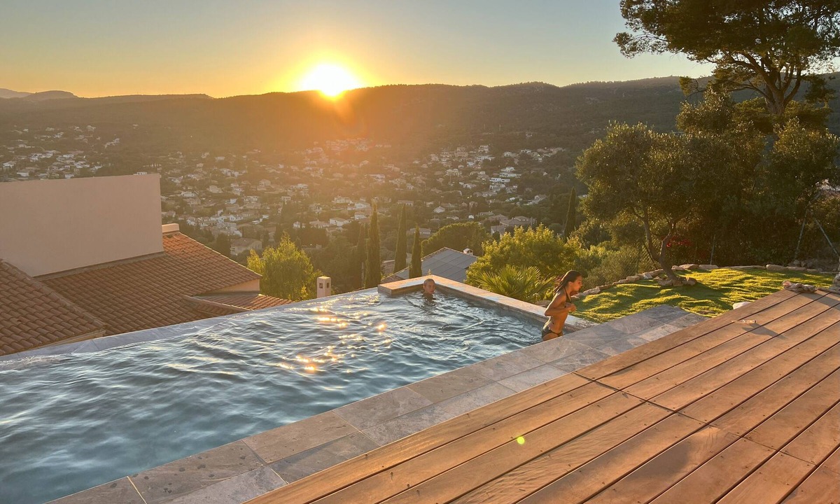 Ceyreste Villa | Villa with breathtaking views where everyone has their own space