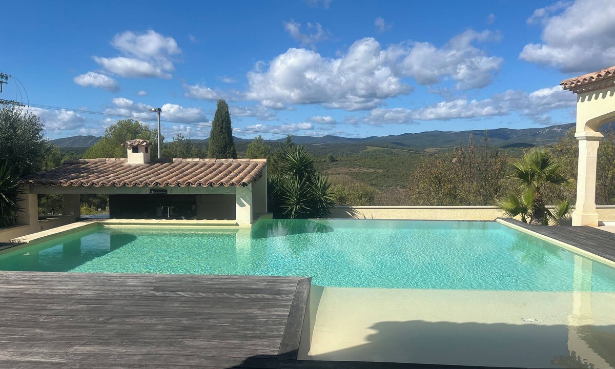 Autignac Villa | Villa with infinity pool and breathtaking views near Béziers and beaches
