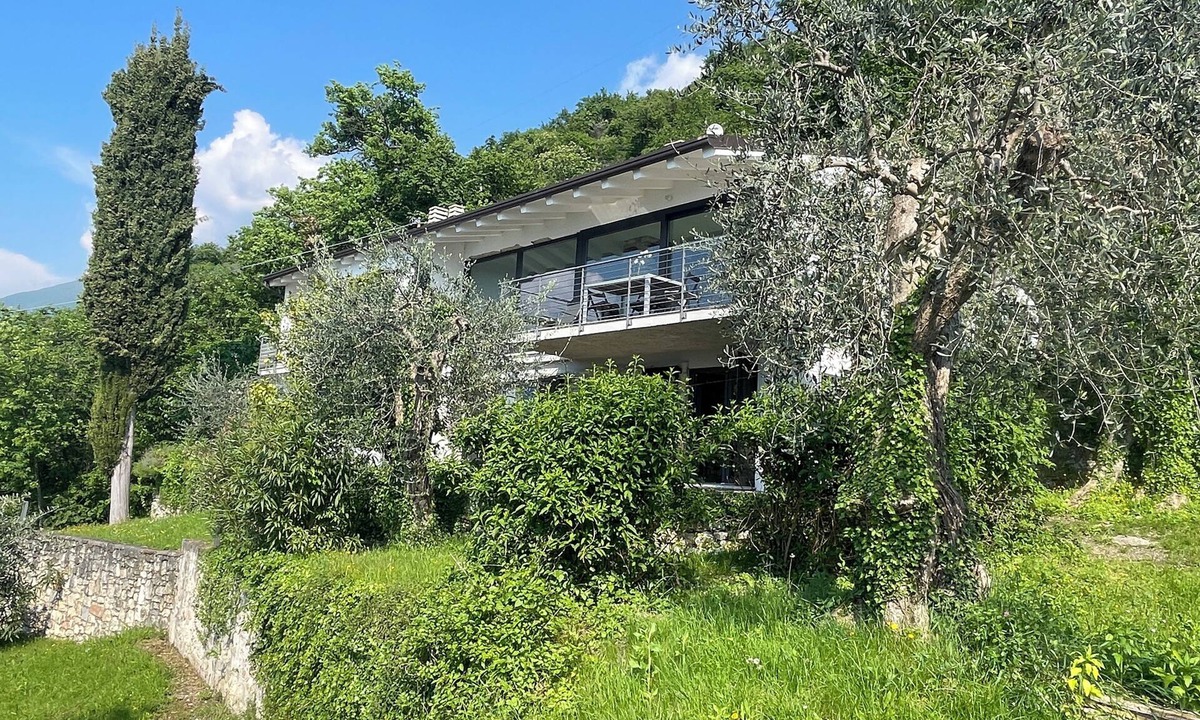 Malcesine Villa | Villa with Lake Garda view, 240sqm, on 7000sqm olive grove, A/C,2025 refurbished