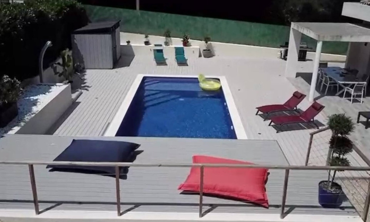 Roquefort-les-Pins Villa | Villa with Pool, Petanque, Sauna, Steam & children's facilities - French Riviera