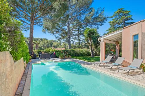 Hyeres Villa | Vue Mer I Calme I Verdoyant I 8 Pers I Clim I BBQ