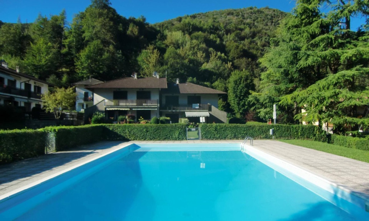 Molina di Ledro Apartment | Wohnung mit Pool in der Nähe des Sees by Interhome