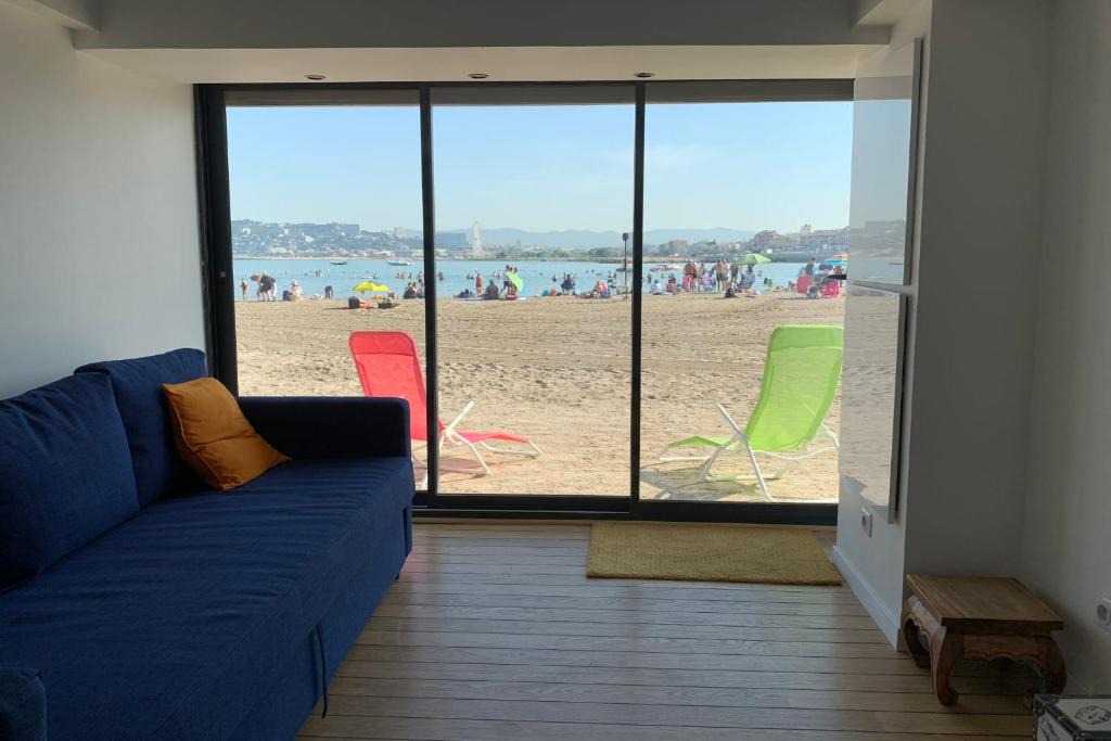8th Arrondissement Apartment | Wonderful Modern Appartment on the beach