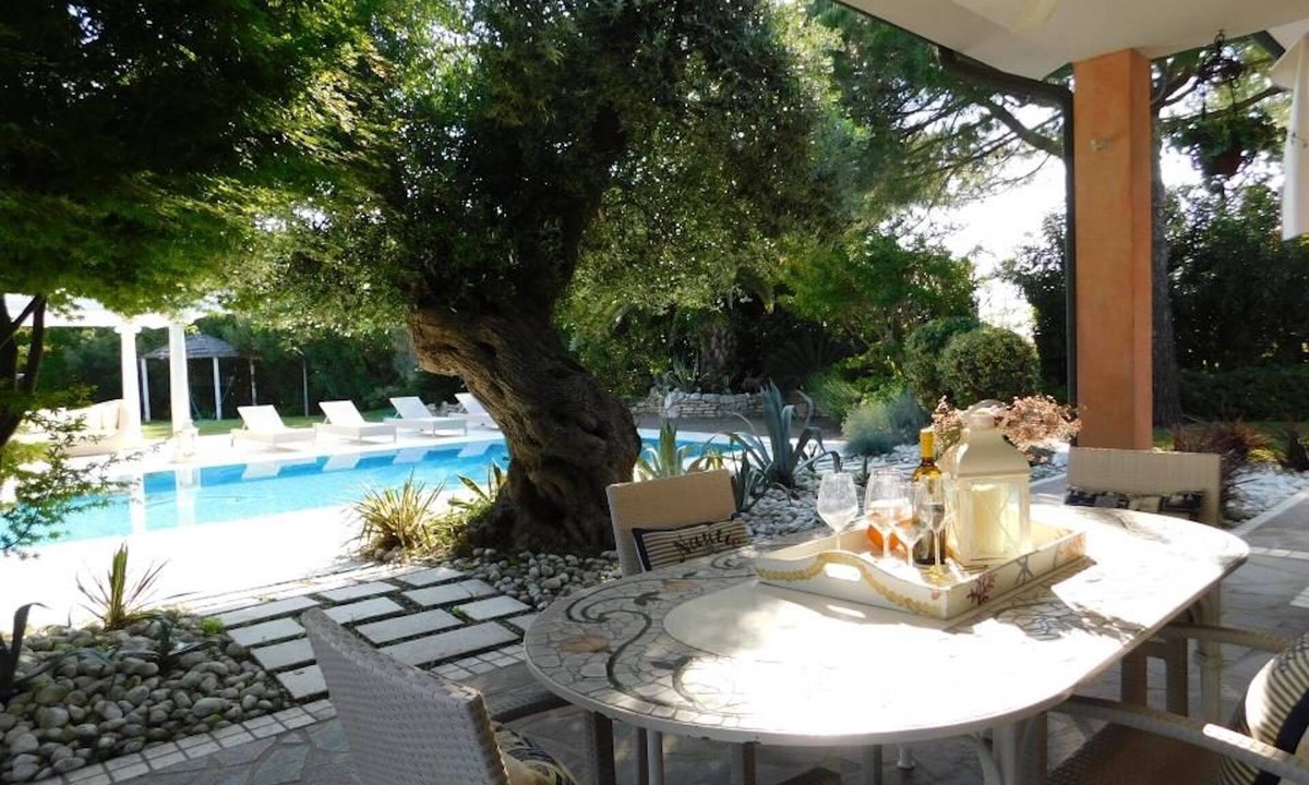Isola Albarella Villa | Wonderful villa with pool on Albarella