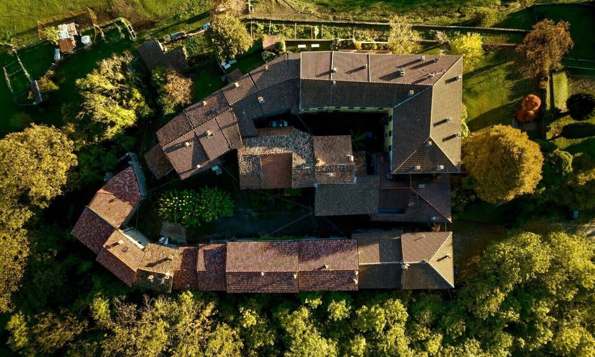 Carlazzo House | Workation Castle: Casa Galbiga & Casa Tremezzo