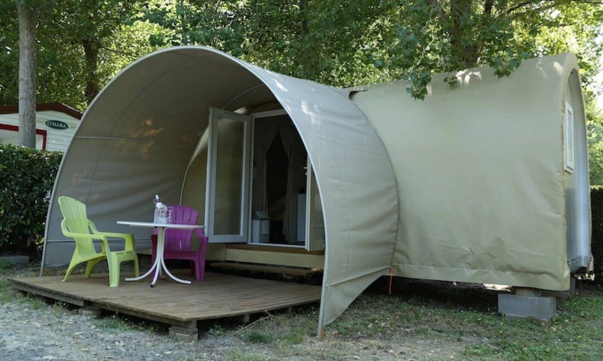 Villeneuve-les-Beziers House | ZEcamping 4 étoiles piscine club enfant bien-être locatif BBQ 20m2