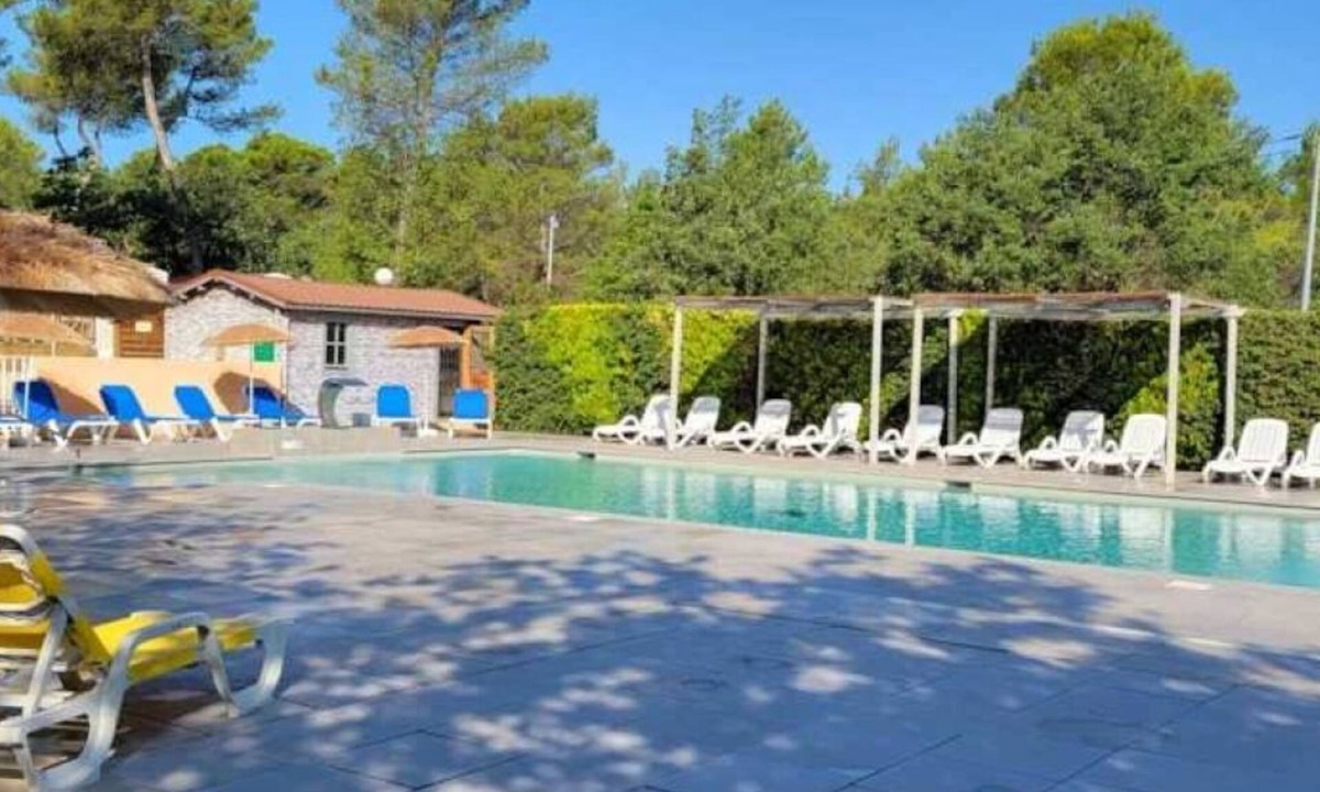 Peynier House | ZEcamping 3* toboggans piscine locatif 25m2 4 pers