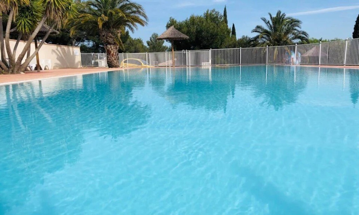 Sigean House | ZEcamping 3 étoiles piscine chauffée mobil-home TV clim 33m2 6 pers