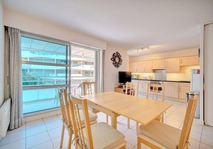 3 PIECES SPACIEUX CANNES CENTRE A2B067