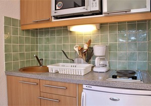 300m from resort center, 5th floor, balcony, tv, ski locker, 23m², Risoul