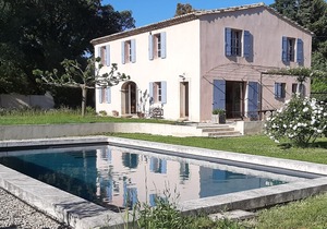 Charming Provencal house 220m2, large swimming pool, Mediterranean garden