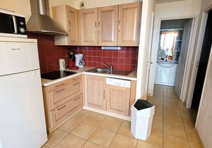 Cozy 6-Person Apartment in Ski Resort with South Terrace, Parking, and Free WIFI