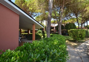 Holiday apartment with air conditioning and balcony