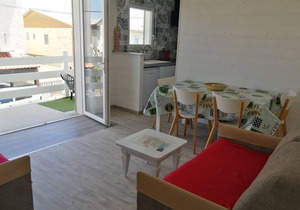 Renovated chalet, walking distance to shops and sea, Gruissan plage