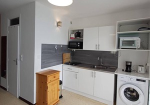 T1 au 2ème étage, proche établissement thermal, animaux acceptés - FR-1-571-11