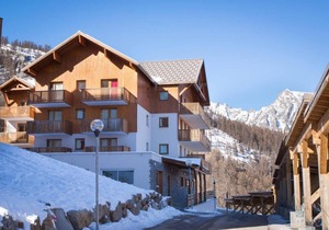 Wifi, 1st floor, swimming pool, balcony, parking, tv, ski locker, 45m², Puy-Saint-Vincent