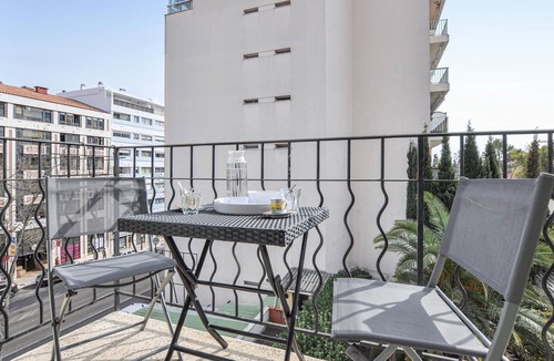 Carnot Apartment | 1 bedroom accommodation in Cannes