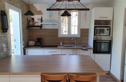 Giens Apartment | 1 Bedroom Apartment In Hyères