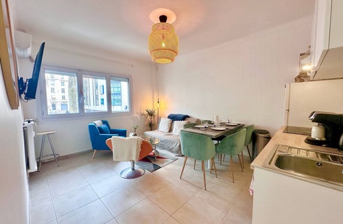 Carnot Apartment | 1 Bedroom close to Palais des Festivals Cannes