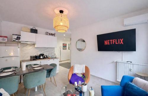 Carnot Apartment | 1 Bedroom close to Palais des Festivals Cannes