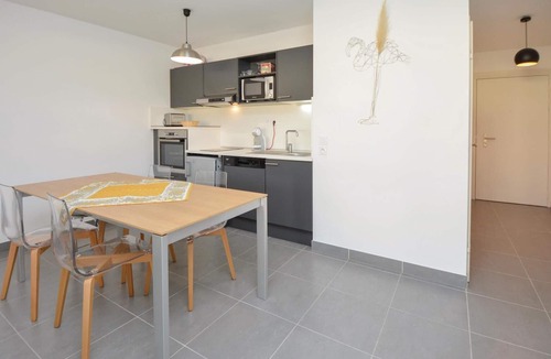 Aigues-Mortes Apartment | 1 bedroom lovely apartment in Aigues-Mortes
