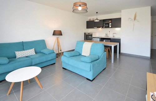 Aigues-Mortes Apartment | 1 bedroom lovely apartment in Aigues-Mortes