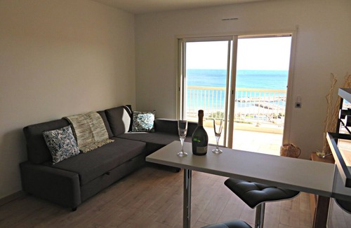 Carry-le-Rouet Apartment | 1-ROOM APARTMENT WITH PANORAMIC SEA VIEW CARRY-LE-ROUET