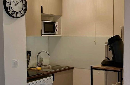 Uzes Apartment | 10 des Oliviers | 2 min from downtown Uzès | pool + AC + parking