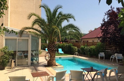 Sud Bed & Breakfast | 10 min du centre ! Chambre triple + Accès piscine