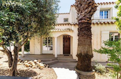 Boujan-sur-Libron Villa | 12-Guest Private Pool Villa near Béziers