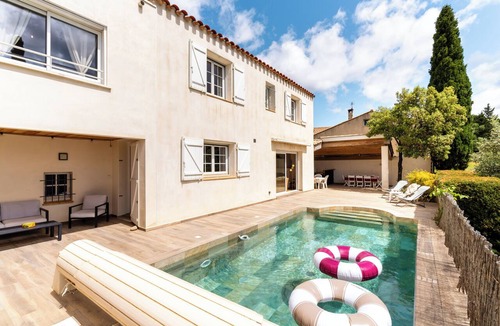 Boujan-sur-Libron Villa | 12-Guest Private Pool Villa near Béziers
