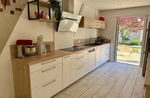 Saint-Saturnin-les-Avignon House | 130 m² villa with swimming pool, near Avignon