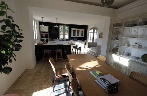 Est House | 17th century estate near Aix-en-Provence