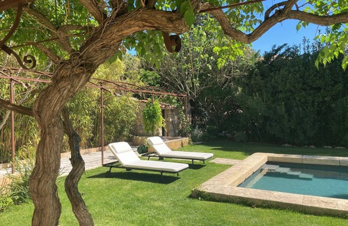 Est House | 17th century estate near Aix-en-Provence