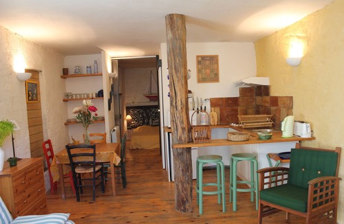Noves Apartment | 18 Century Provencal Mas With Swimming Pool
