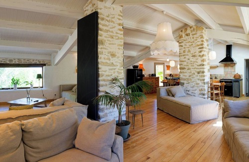 Chateauneuf-Val-Saint-Donat House | 18th century Provençal mansion in Châteauneuf